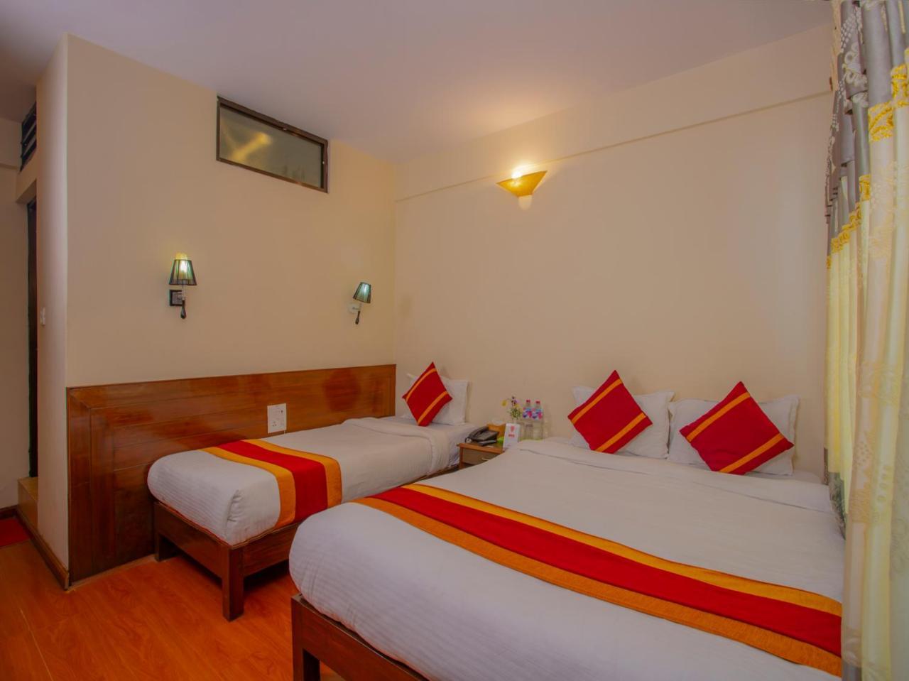 Hotel Garuda Inn بوكْرا المظهر الخارجي الصورة