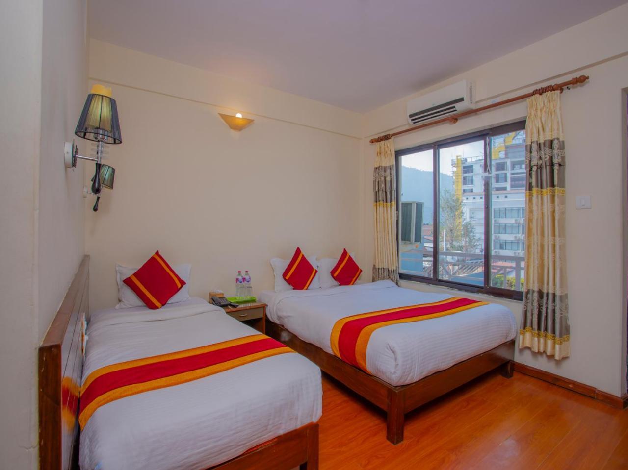 Hotel Garuda Inn بوكْرا المظهر الخارجي الصورة